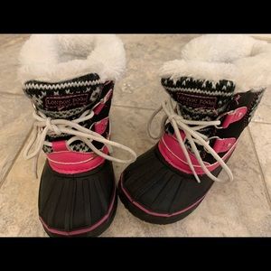 London fog kids size 8 Water resistant boots